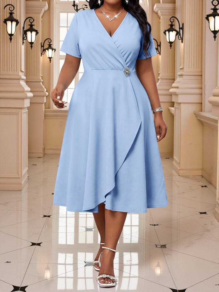 Fleurora Plus Size Women V-Neck Short Sleeve Dress With Side Waist Rhinestone Decor, Elegant Dresses For Wedding Guest Birthday Formal Graduation - Blue - View 5