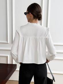 Serisse Blus Lengan Mengembang dengan Hiasan Rumbai dan Tali Leher Polos - Putih - View 2