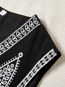 Frievida 女款前開襟短版V領無袖白色刺繡波西米亞復古黑色佩斯利花紋背心上衣，波西米亞復古風節慶穿搭 - 黑色 - 查看 5