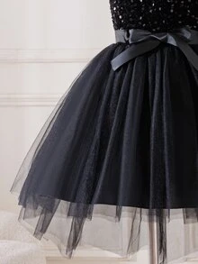 SHEIN Glamorique Kids 黑色細肩帶亮片公主禮服，無袖薄紗芭蕾舞裙緞面蝴蝶結腰帶，適合生日派對、婚禮舞蹈、冬季穿著 - 黑色 - 查看 7