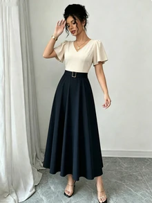 Selianne 春夏新款女款V領荷葉袖鈕扣裝飾收腰顯瘦修身通勤優雅休閒約會長洋裝 - 黑色 - 查看 6