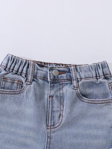 SHEIN Explorewe 女童休閒日常牛仔喇叭褲，附口袋、鈕扣與拼接設計 - 淺色水洗藍 - 查看 5