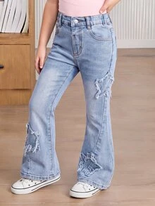SHEIN Explorewe 女童休閒日常牛仔喇叭褲，附口袋、鈕扣與拼接設計 - 淺色水洗藍 - 查看 3