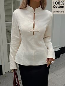 Siren Gaze Blus Wanita 100% Katun Elegan Lengan Panjang Warna Polos Gaya Cheongsam dengan Hem Berumbai, Kerah Tegak, dan Kancing Kodok untuk Musim Gugur - Aprikot - View 2