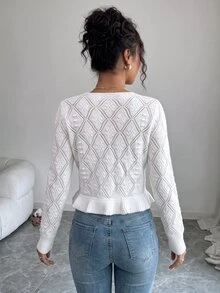 SHEIN Elenzya Cárdigan de punto estilo vintage francés primavera/verano, cuello en V, manga larga, abotonadura sencilla, patrón de diamante hueco, bajo con volantes, chaqueta corta, estilo casual para ir al trabajo, campus, citas, versátil para capas, estilo femenino, cárdigan abierto para mujer - Beis - Ver 2