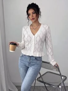 SHEIN Elenzya Cárdigan de punto estilo vintage francés primavera/verano, cuello en V, manga larga, abotonadura sencilla, patrón de diamante hueco, bajo con volantes, chaqueta corta, estilo casual para ir al trabajo, campus, citas, versátil para capas, estilo femenino, cárdigan abierto para mujer - Beis - Ver 7
