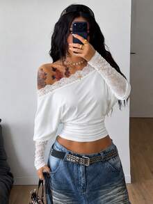 Coolane 女款秋冬優雅法式風不對稱肩蕾絲拼接收腰性感白色T恤 - 白色 - 查看 4