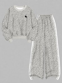 Tween Girls Round Neck Drop Shoulder Sweatshirt And Straight Leg Pants 2 Pieces Set With Cartoon Pattern - Multicolor - View 3