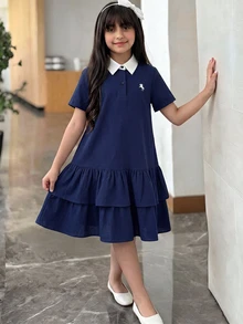 SHEIN 少女休閒舒適襯衫領對比色小馬標誌層疊荷葉邊純藍色洋裝 - 藍色 - 查看 9