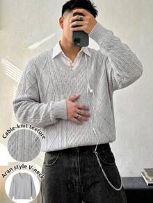 Resyla Men 男士新款秋冬純色圓領長袖麻花編織紋理毛衣，極簡休閒時尚百搭通勤日常穿搭 - 淺灰色 - 查看 4