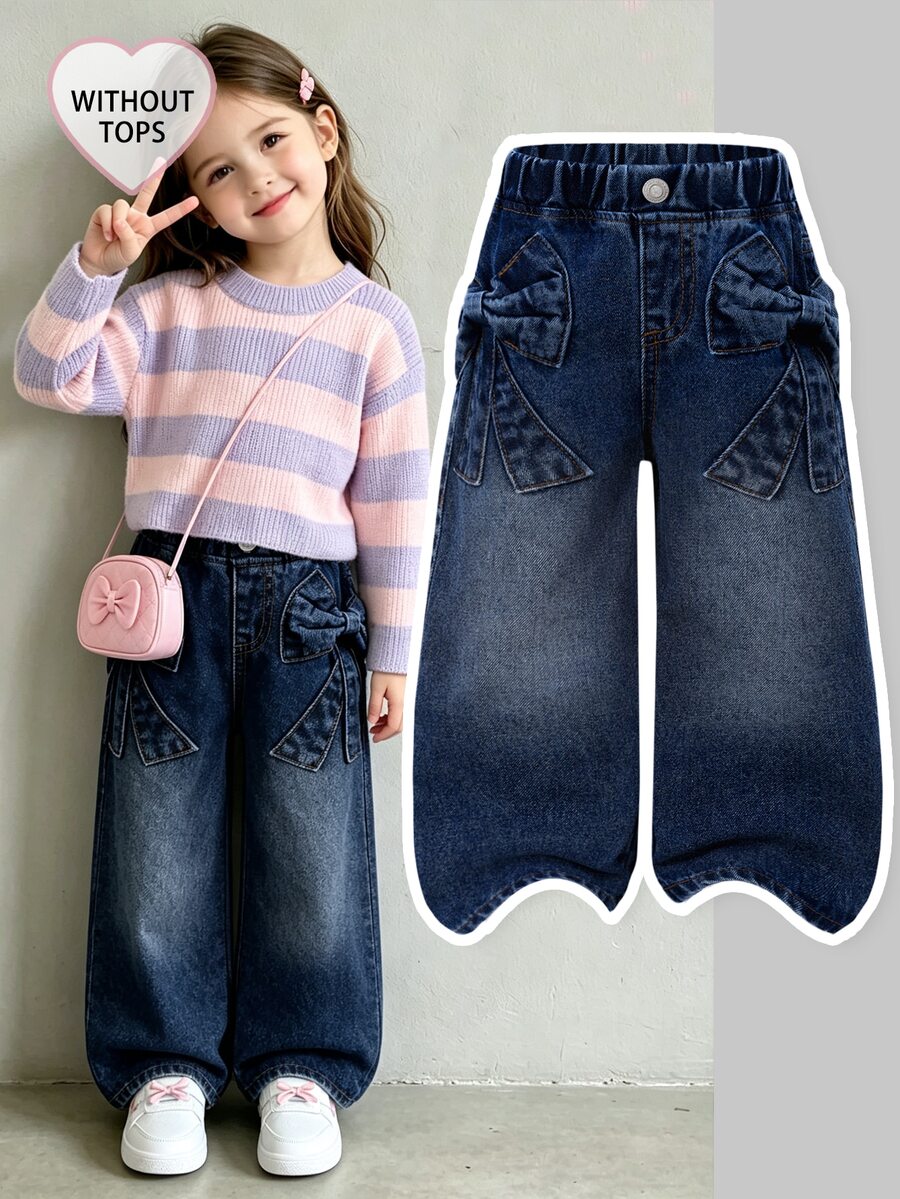 SHEIN Playful Pals Quần jeans denim wash ống suông rộng thoải mái cho bé gái, phong cách thường ngày dễ phối đồ, có túi, họa tiết jacquard nơ dễ thương - Rửa tối - Xem 1