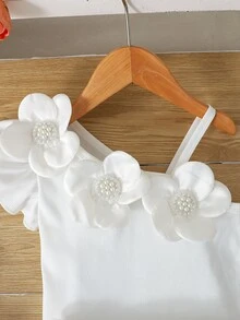 SHEIN Elladie kids 少女單肩連身短褲 3D花朵貼花無袖肩帶短連身褲 附裝飾腰帶 青少年女孩套裝 度假穿搭 - 白色 - 查看 7