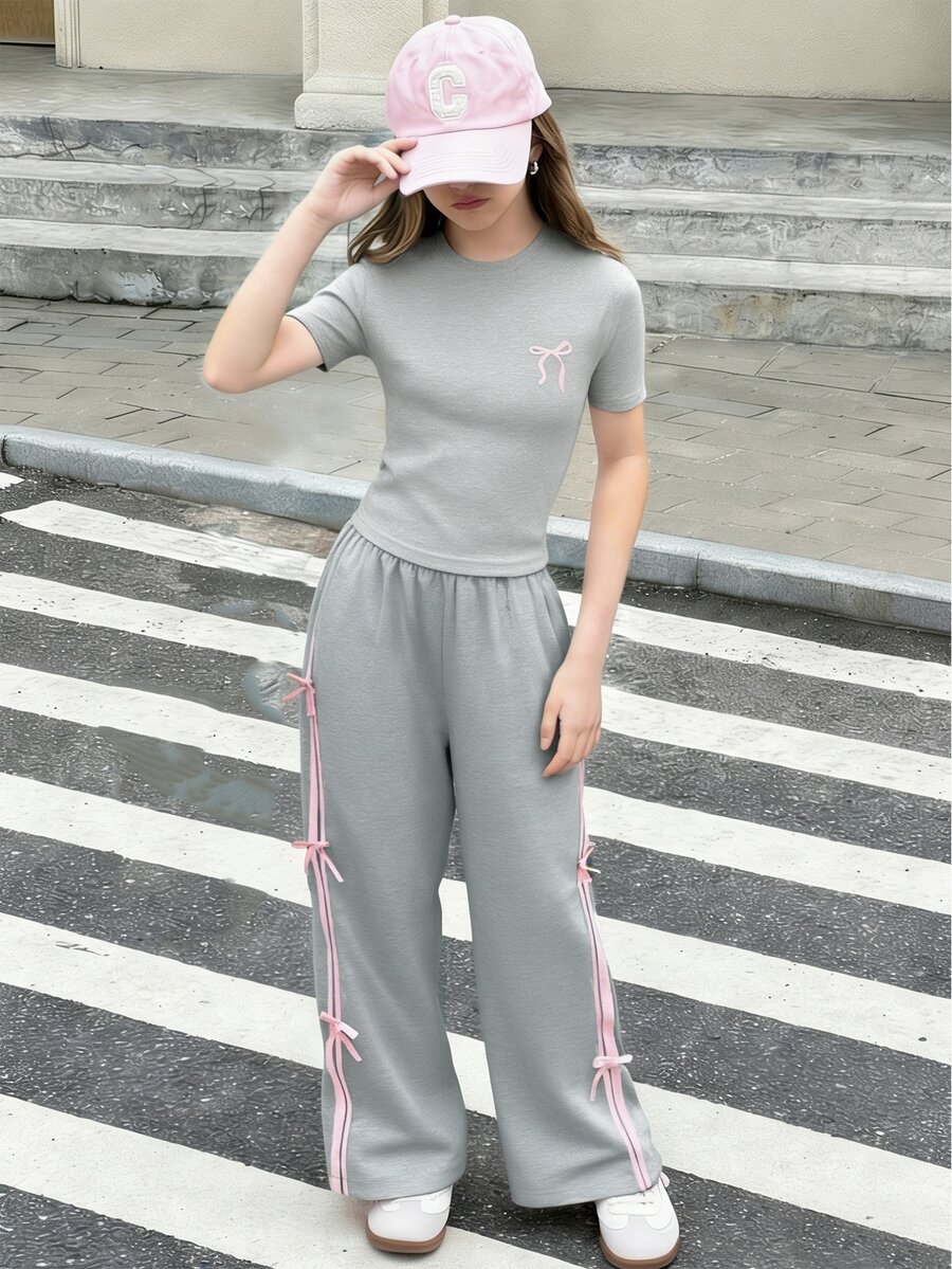 SHEIN 2件組青少年女孩短袖上衣與長褲套裝，蝴蝶結緞帶裝飾，粉紅色，適合春夏，運動與休閒穿著