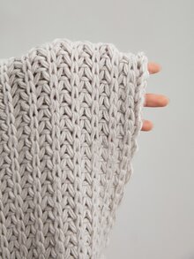 ATUI Studio Sweater Pendek Warna Polos Kasual Musim Gugur - Grey - View 5
