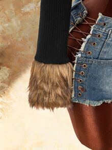 Amplova Sexy Faux Fur Collar Splicing Long Sleeve Slim Fit Cropped Jacket Fur Trim Crop Top In Fall/Winter - Black - View 5