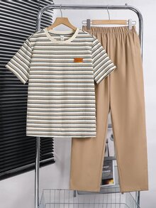 SHEIN 2件組青少年男童休閒條紋圓領套頭短袖寬鬆T恤與直筒寬鬆口袋長褲套裝 - 彩色 - 查看 3