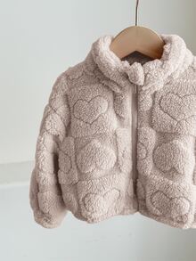 SHEIN LMoss Kids LMoss 女嬰可愛休閒毛絨立領夾克，愛心圖案，適合秋冬穿著 - 卡其色 - 查看 8