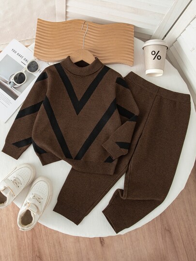 SHEIN ملابس الخريف والشتاء للأطفال الصغار الأولاد، طقم كنزة وبنطلون بأكمام طويلة بنقشة مربعات، العودة إلى المدرسة، ناعم ومريح، ملابس احتفالية عيد الميلاد، ملابس كاجوال يومية