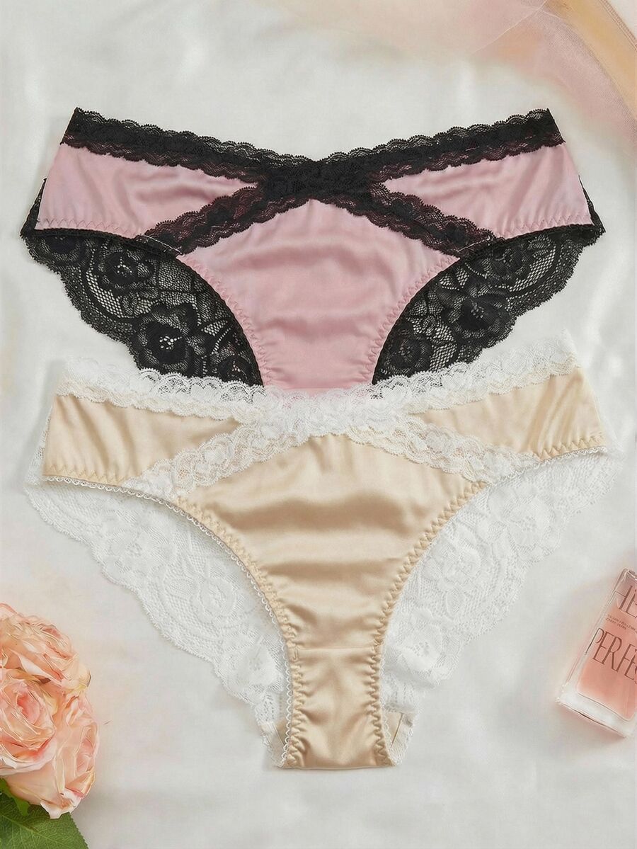 Snug Zone 2条装女士迷人黑红爱心蕾丝交叉网玫瑰设计内裤 - 彩色 - 查看 1