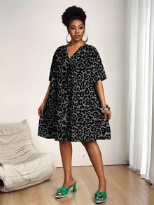 Slaydiva Plus Size Women's Summer Leopard Print V-Neck Loose Casual Versatile Short Sleeve Dress - Multicolor - View 3