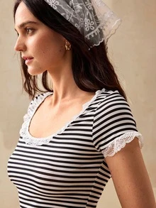 Willow Rêve Top ajustado de manga corta con cuello barco, rayas negras & blancas y ribete de encaje para mujer, estilo romántico, casual para vacaciones, boho - Blanco y Negro - Ver 8