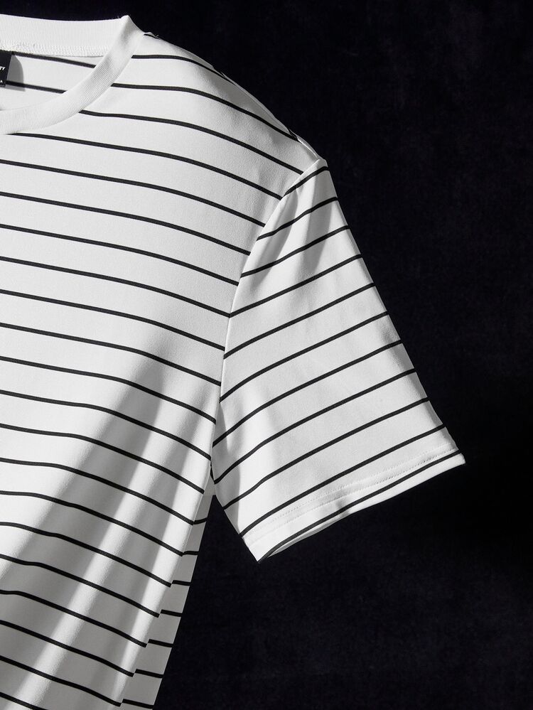 Manfinity RebelGame Men's Knitted Striped Round Neck Short Sleeve T-Shirt, Vacation, Father's Day Gifts, Football - White - View 5