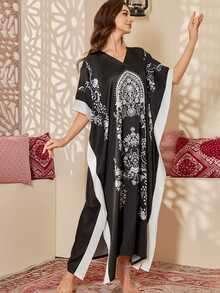 Jahmira Women's Floral Print V-Neck Loose Fashion Nightgown - Black - View 4