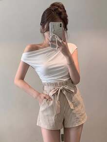 Serisse Women's Ruffle Waist Tie Striped Pocket Casual Shorts - Apricot - View 2