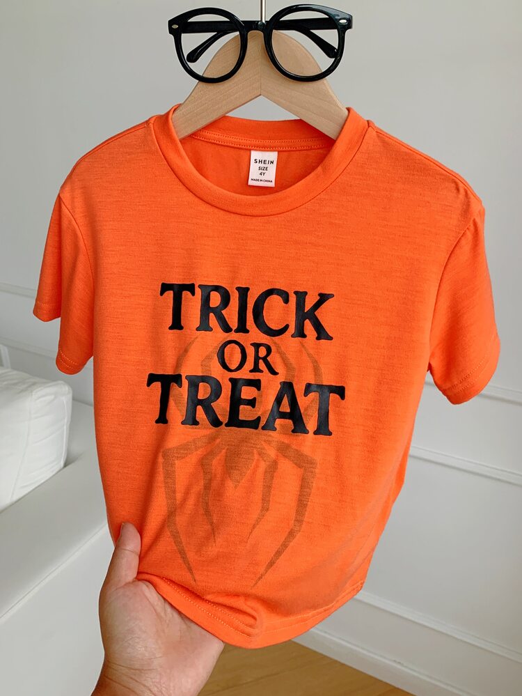 SHEIN This Comfortable And Stylish Boys' Short Sleeve Knit T-Shirt Features A Fun Spider Cartoon Print, Round Neck Design, And Loose Fit, Making It Perfect For School, Casual Wear, Vacation, Sports, And Spring/Summer. It's Also A Perfect Halloween Gift. - Multicolor - View 5