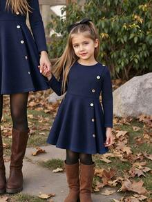Emery Rose Kids Emery Rose Kids 女童优雅休闲圆领套头开叉设计中长连衣裙，适合上学、日常休闲装、秋冬幼儿女孩生日女孩妈妈和我搭配万圣节返校秋季女童海军蓝连衣裙幼儿女孩海军蓝连衣裙女童长袖连衣裙女童纽扣连衣裙小女孩海军蓝连衣裙女童海军蓝连衣裙 - 寶藍色 - 查看 2