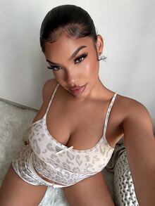 SHEIN SXY 女款豹紋蝴蝶結裝飾細肩帶背心與短褲套裝，居家旅行穿著，粉色豹紋，夏季性感可愛 - 彩色 - 查看 4