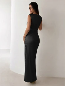 Aloruh Light Green Satin Long Dress With Asymmetric Shoulder And Metal Decoration, Elegant And Romantic Goddess Style - Black - View 2