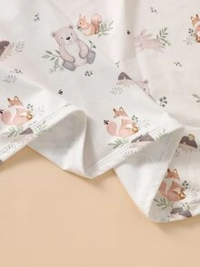 SHEIN 白色秋季可愛節日新生兒嬰兒服裝禮品套裝 5件組 嬰兒連身衣套裝 花卉印花森林動物 嬰兒服飾 包巾 & 浴袍 - 杏色 - 查看 7