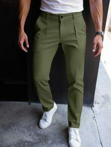 軍綠色