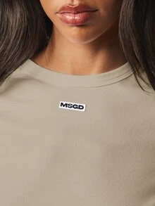 MISSGUIDED Lace Trim Crop Slim Fit Tee Scalloped Hem Short Sleeve Cropped T-Shirt With Delicate Lace Detail And Logo Patch - Grey - View 5