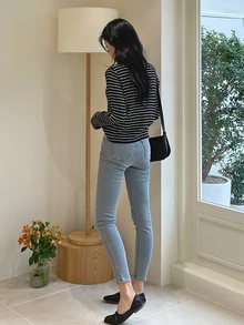DAZY Solid High Waist Skinny Jeans - Light Wash - View 2