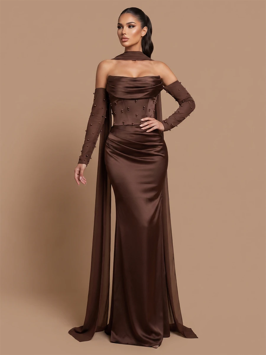 Glamrae Elegantes Damen-Abendkleid in Kakaobraun aus glänzendem Satin, trägerlos, mit geraffter Drapierung an der Vorderseite, Taillenbetonung und schwerer Perlenverzierung, inklusive abnehmbarer langer Ärmel aus transparentem Mesh und trägerlosem Schal, mit Meerjungfrau-Rock, geeignet für Dates, Urlaub, Junggesellinnenabschiede, Hochzeiten, Geschäftsessen und alle formellen Anlässe