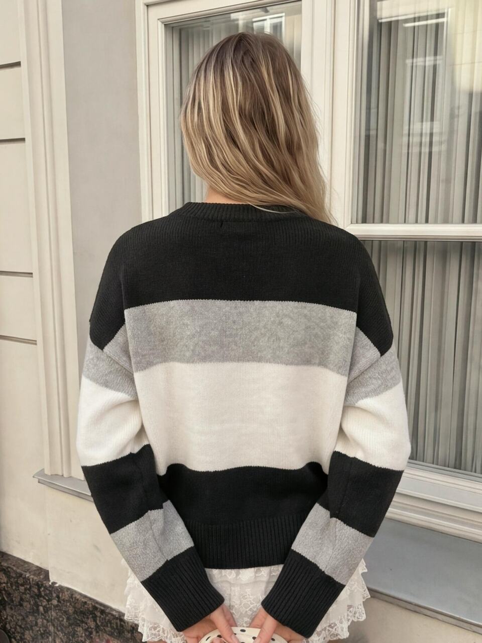Anewsta Casual Women's Round Neck Multicolor Graphic Flower Applique Drop Shoulder Long Sleeve Pullover Sweater