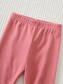 Cozy Pixies 女嬰女童 2件組 3D愛心長袖套頭衛衣與鬆緊腰打底褲套裝，對比色3D鉤編愛心圓領套頭衛衣搭配純色鬆緊腰長褲，舒適百搭時尚日常可愛休閒簡約基礎款，適合秋冬室內穿著 - 彩色 - 查看 7