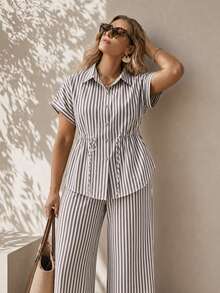 Ceyna 大尺碼女款春夏休閒熱帶優雅菲律賓風度假印花葉片襯衫連肩袖褲子兩件套 白色 - 棕色 - 查看 8