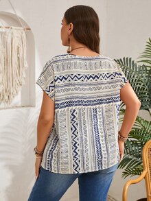 EMERY ROSE Plus Size Graphic Print Casual Loose Blouse, Suitable For Vacation,Summer - Blue - View 2