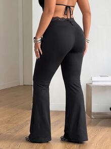 SHEIN PETITE CURVE Plus Size Solid Color Lace Patchwork Flare Pants Fall - Black - View 2