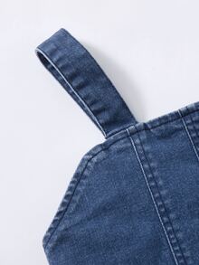 SHEIN 女童可爱甜美拼接A字下摆吊带连衣裙，夏季轻盈新品，水洗深牛仔蓝，休闲甜美街头风时尚度假设计，百搭简约拼接超大裙摆，无弹力松紧腰牛仔短裙，柔软舒适的棉质牛仔面料，适合日常穿着、聚会、派对、上学、通勤，春夏新品 - 深色水洗藍 - 查看 6