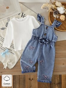 SHEIN 2件組女嬰春夏秋冬白色與藍色拼色清新甜美風蝴蝶結刺繡牛仔吊帶褲搭配羅紋長袖上衣套裝 寬鬆款 - 白色 - 查看 1