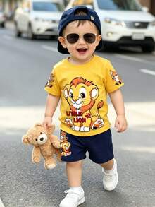 SHEIN Playful Pals 2件套男婴新款SS26舒适休闲可爱卡通动物狮子熊印花黄色短袖上衣和可爱卡通动物狮子熊印花短裤套装 - 彩色 - 查看 4