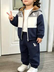 SHEIN 2件組 小男孩卡通恐龍印花長袖連帽保暖內裡拉鍊外套與長褲套裝，適合日常休閒戶外冬季穿著，白色 - 彩色 - 查看 8