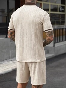 Manfinity CasualCool 男士條紋短袖 Polo 衫與短褲休閒套裝 - 卡其色 - 查看 2