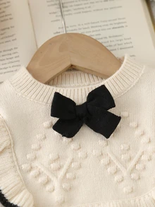 SHEIN Vintaside Kids 女嬰針織套裝 2 件組，法式荷葉邊套頭上衣配手工蝴蝶結，可愛優雅甜美針織長褲，舒適柔軟，適合日常穿著、外出、旅行、上學、秋冬、派對、休閒、假日 - 米色 - 查看 6