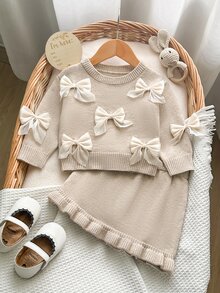SHEIN Vintaside Kids 女嬰針織毛衣套裝，米色兩件式，圓領落肩A字裙，3D蝴蝶結，柔軟家庭拍照穿搭秋季可愛款 - 杏色 - 查看 7
