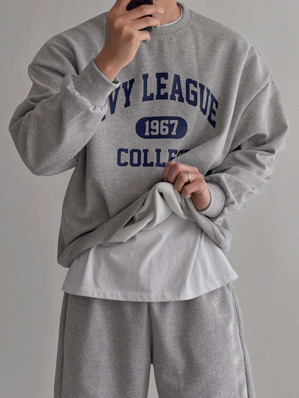 Men's Long Sleeve Grey Crew Neck Pullover Sweatshirt With Letter Print And Elastic Waist Shorts Set